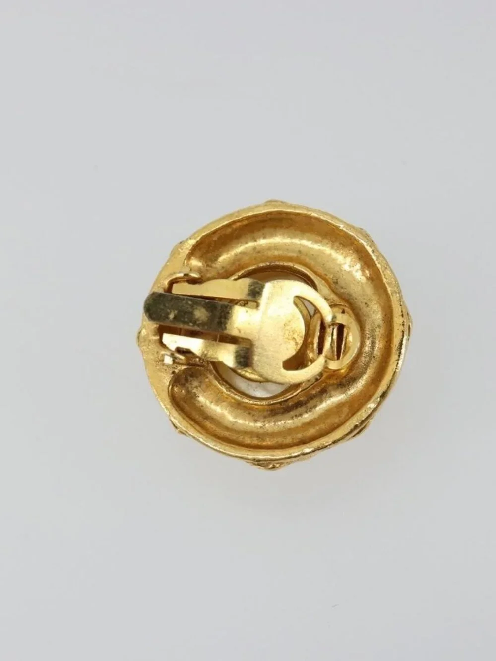 CHANEL Earring metal Gold Tone CC Auth 183501